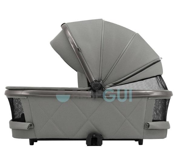 Carrello - OMEGA 6530 - Superb Grey + Avionaut - COSMO - Black + Adaptadores - Bebegui - Cadeiras Auto e Carrinhos